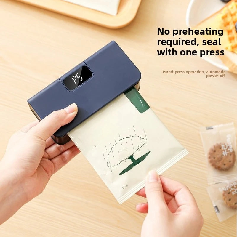 1PC Mini Plastic Bag Sealer Heat Bag Sealing Machine Handheld Rechargeable Food Packaging Thermal Sealer for Kitchen Use Storage